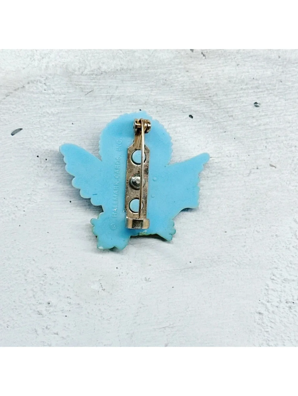 1056mc. Blue Bird Plastic Brooch